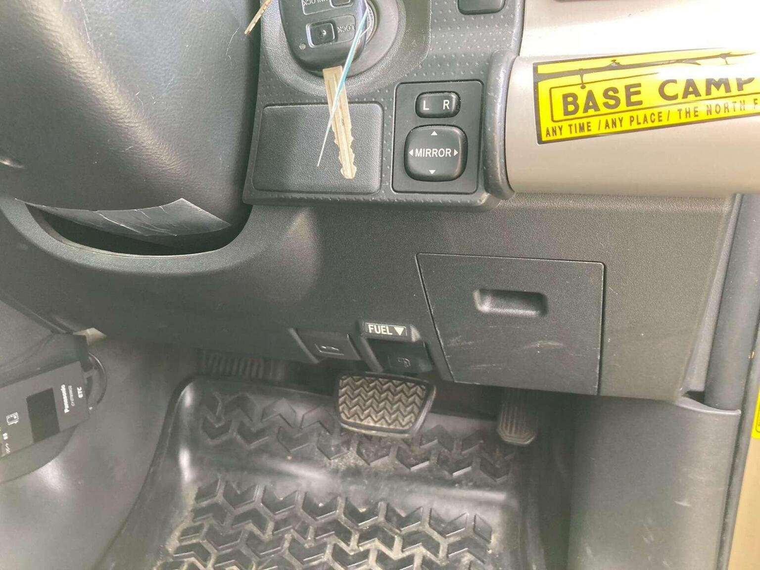 2013 TOYOTA FJ CRUISER 2013 TOYOTA FJ CRUISER