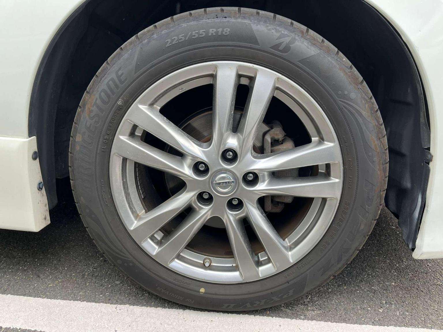 2012 NISSAN ELGRAND 2012 NISSAN ELGRAND