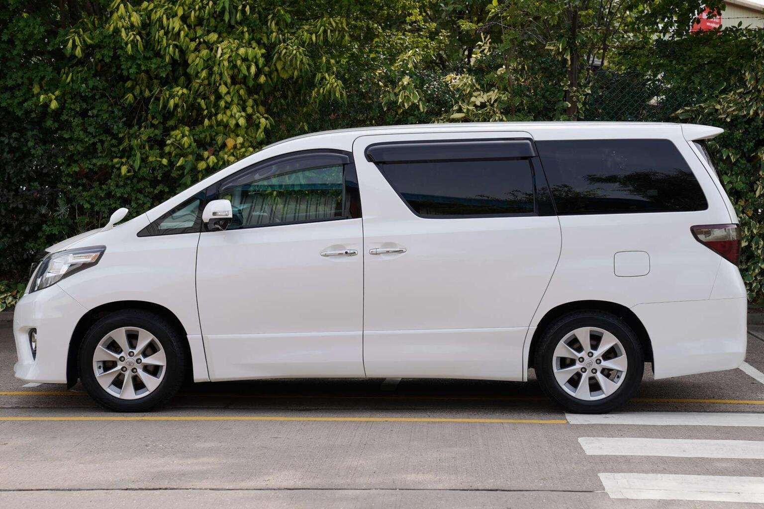 2010 TOYOTA ALPHARD 2010 TOYOTA ALPHARD