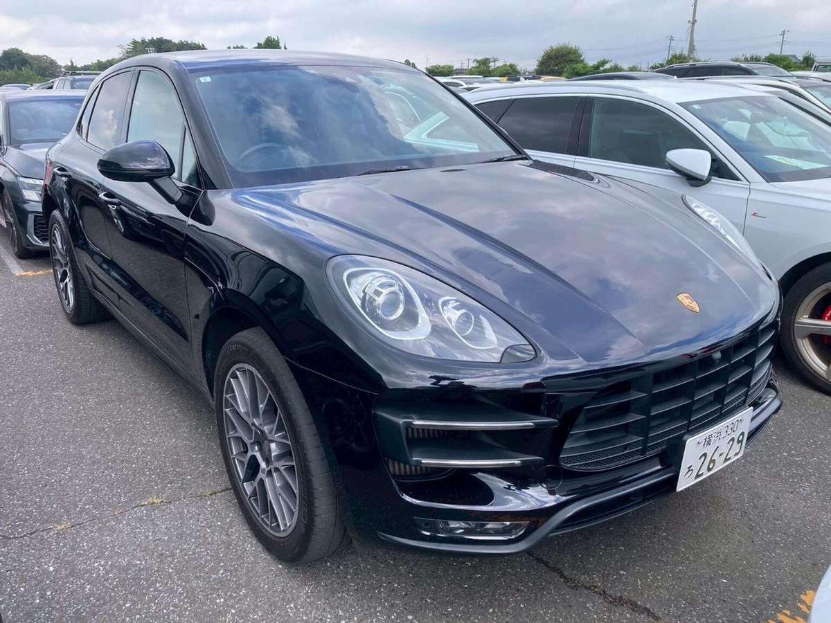 Check out this Porsche Macan 2017 Petrol Automatic