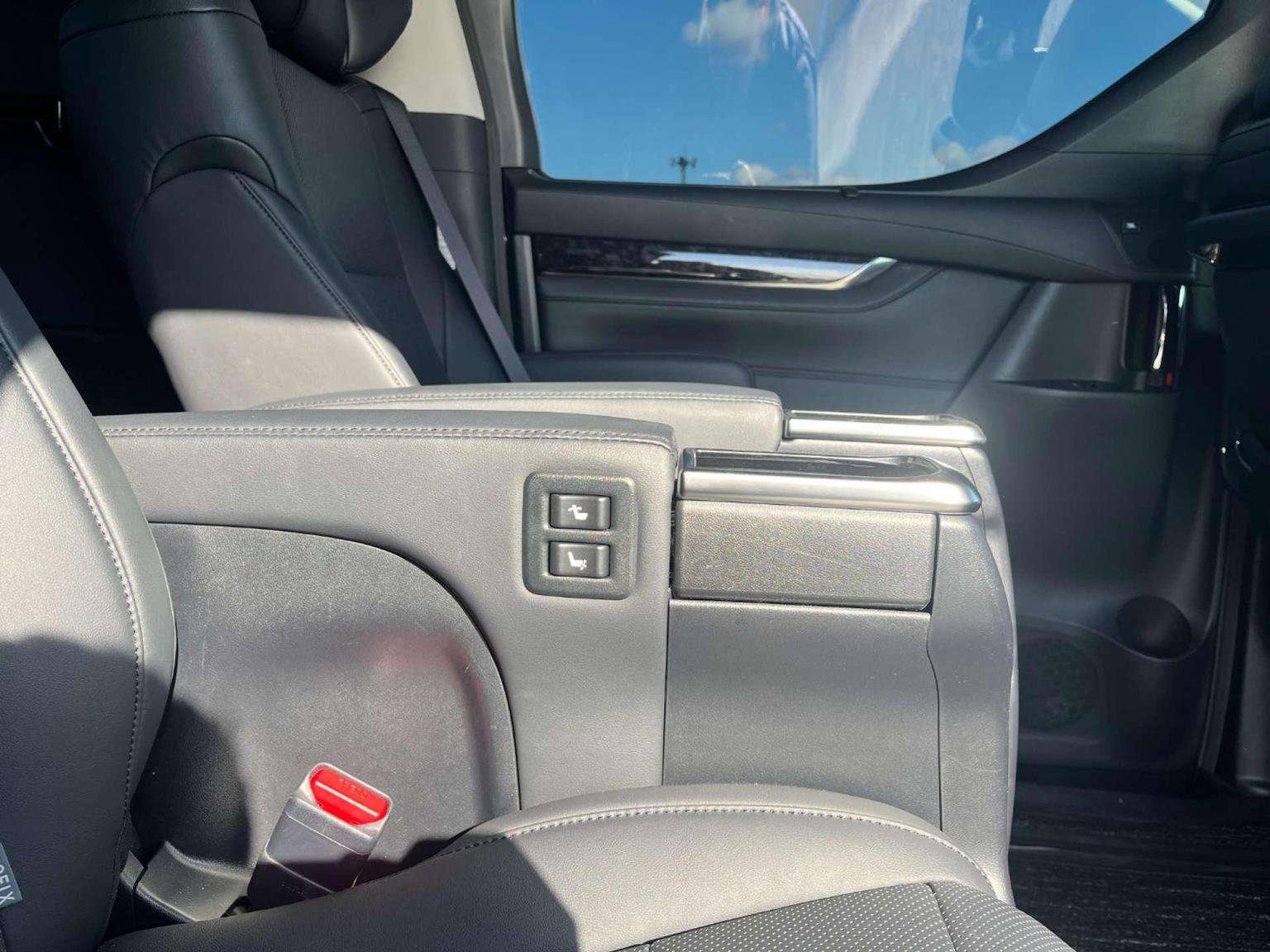 2019 TOYOTA ALPHARD 2019 TOYOTA ALPHARD