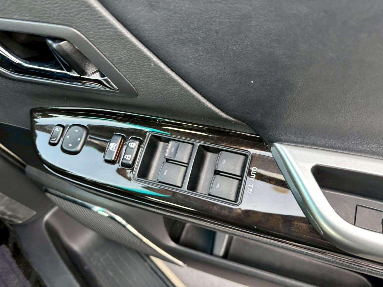 2013 TOYOTA ALPHARD 2013 TOYOTA ALPHARD