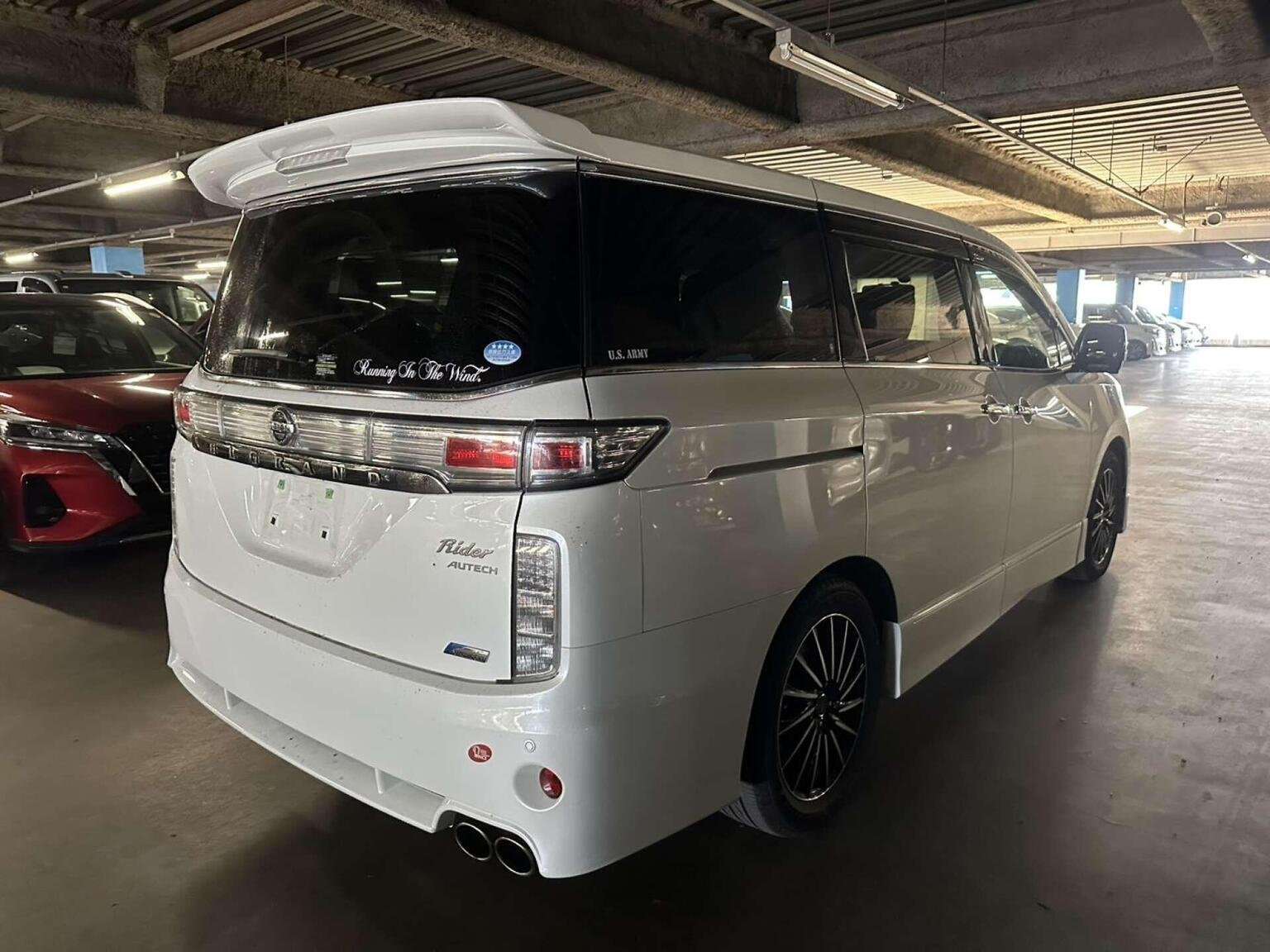 2010 NISSAN ELGRAND 2010 NISSAN ELGRAND