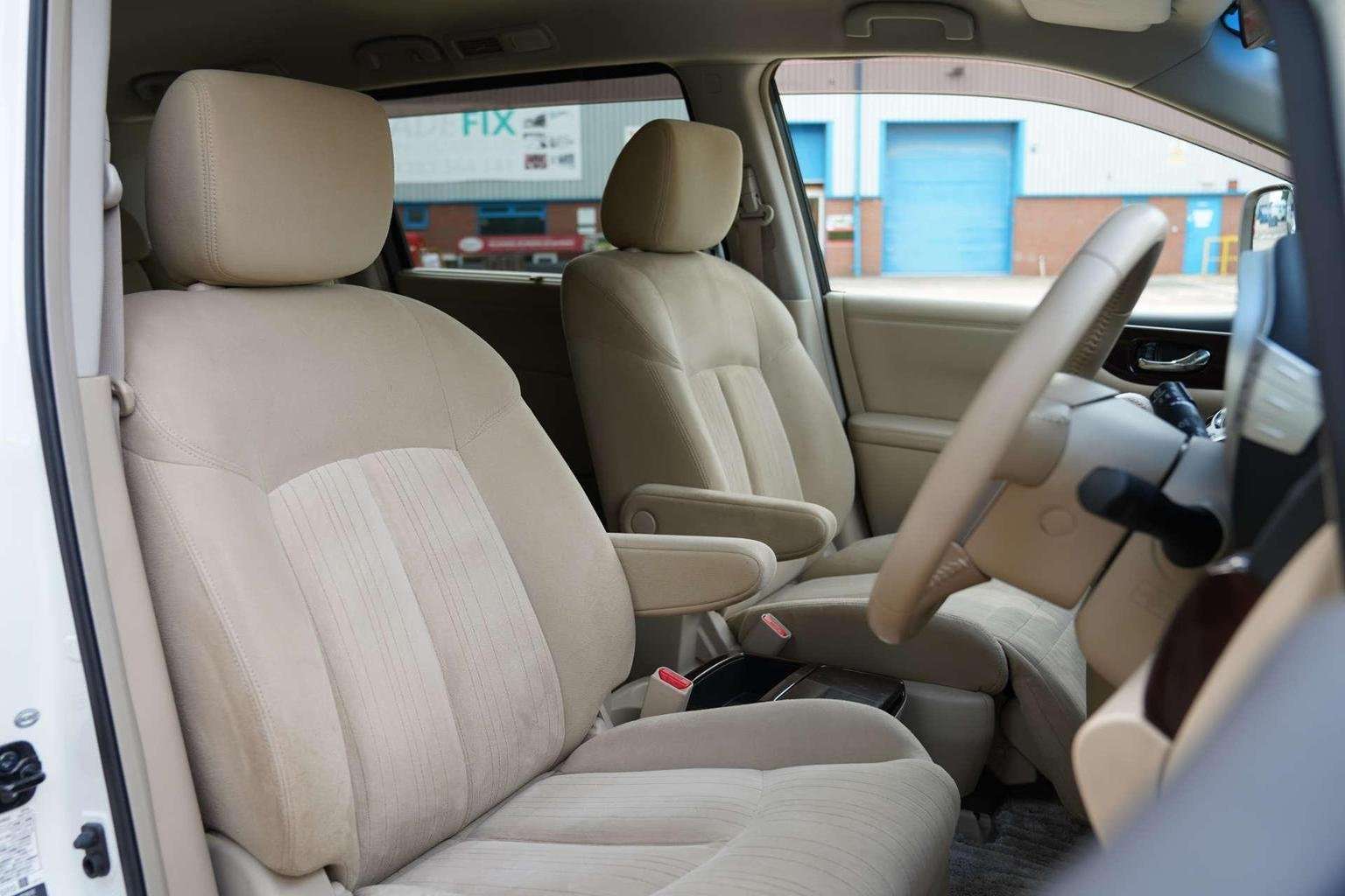 2011 NISSAN ELGRAND 2011 NISSAN ELGRAND