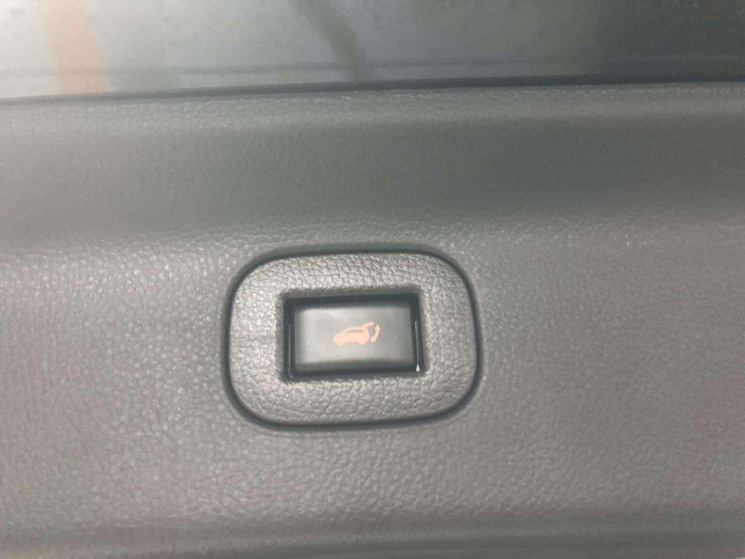 2010 NISSAN ELGRAND 2010 NISSAN ELGRAND