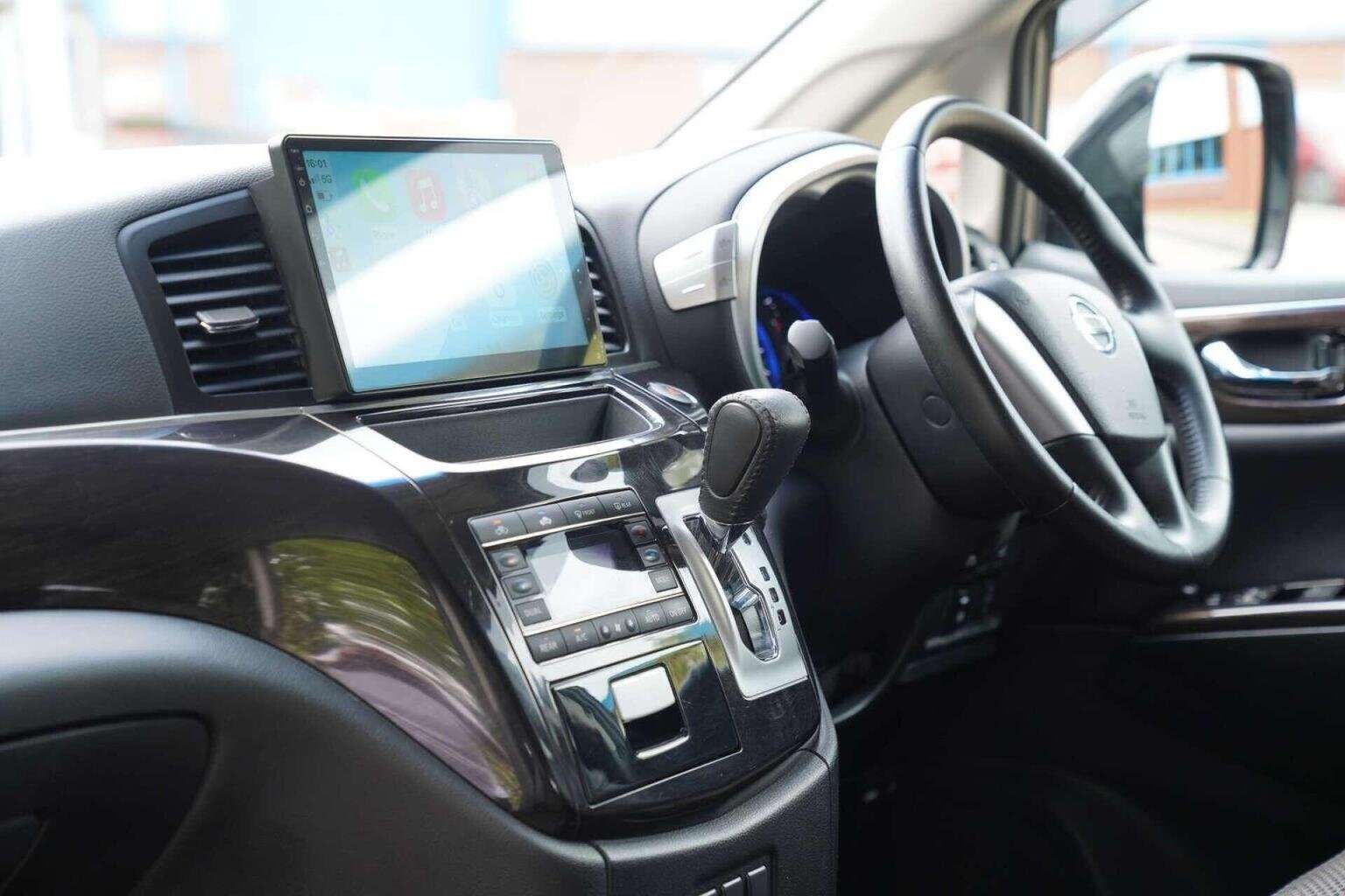 2011 NISSAN ELGRAND 2011 NISSAN ELGRAND