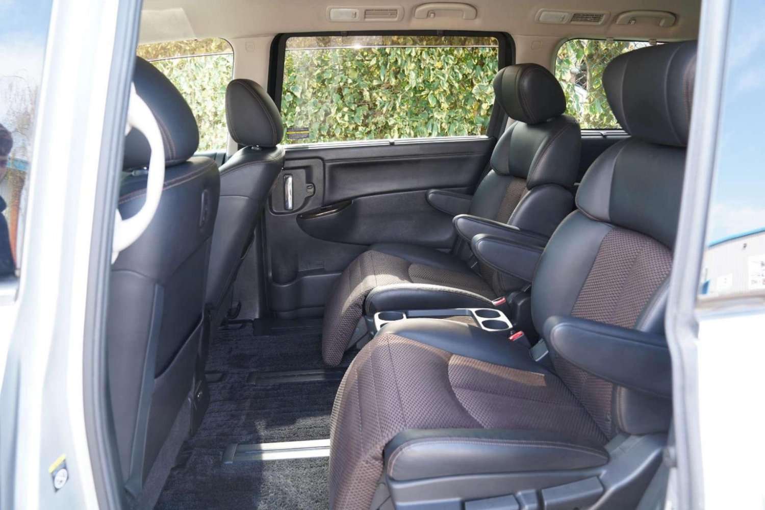 2011 NISSAN ELGRAND 2011 NISSAN ELGRAND