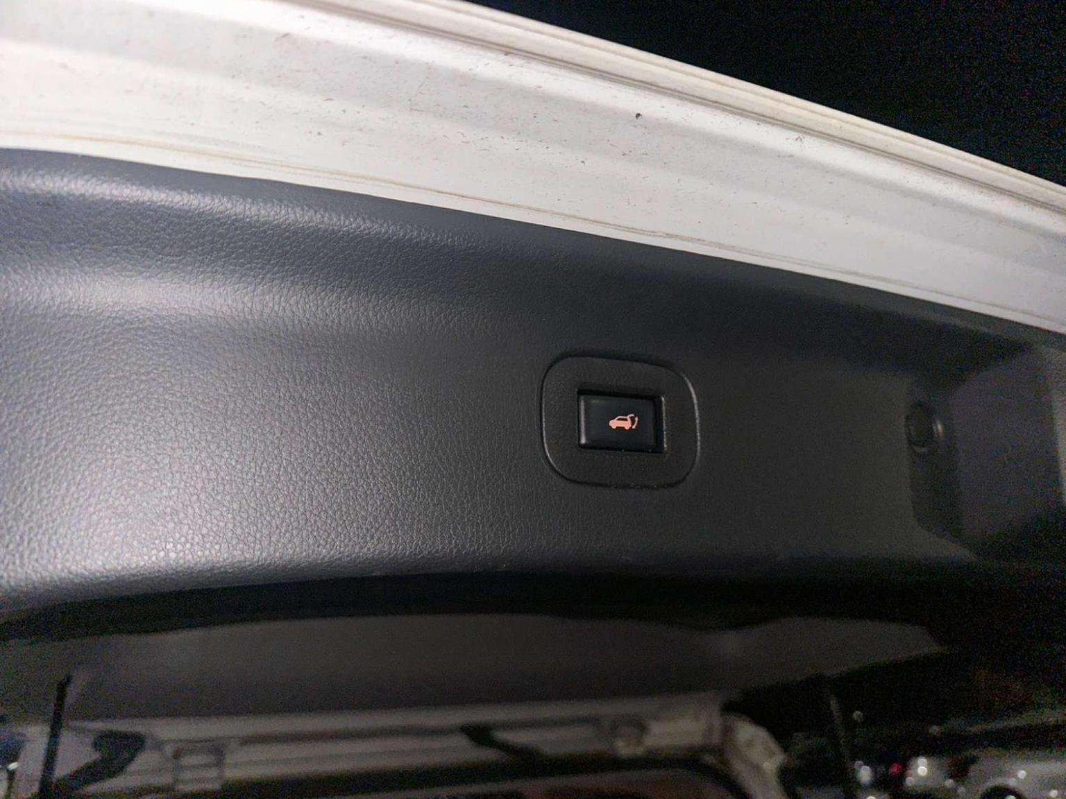 2013 NISSAN ELGRAND 2013 NISSAN ELGRAND