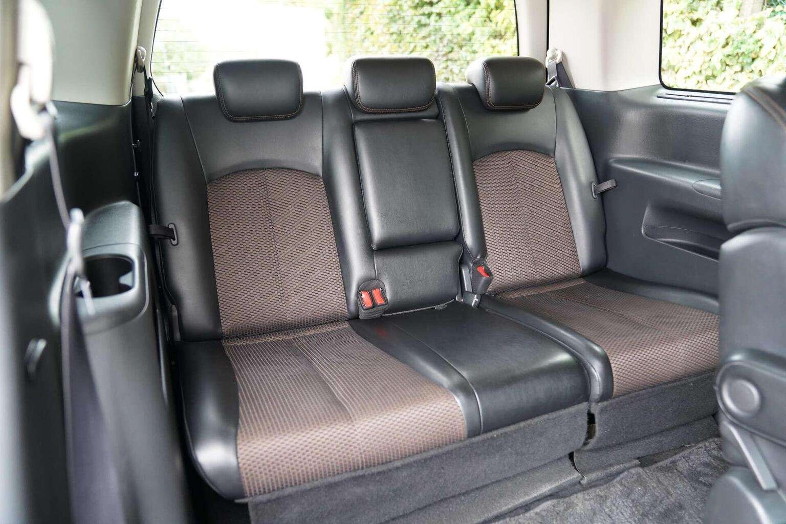 2011 NISSAN ELGRAND 2011 NISSAN ELGRAND