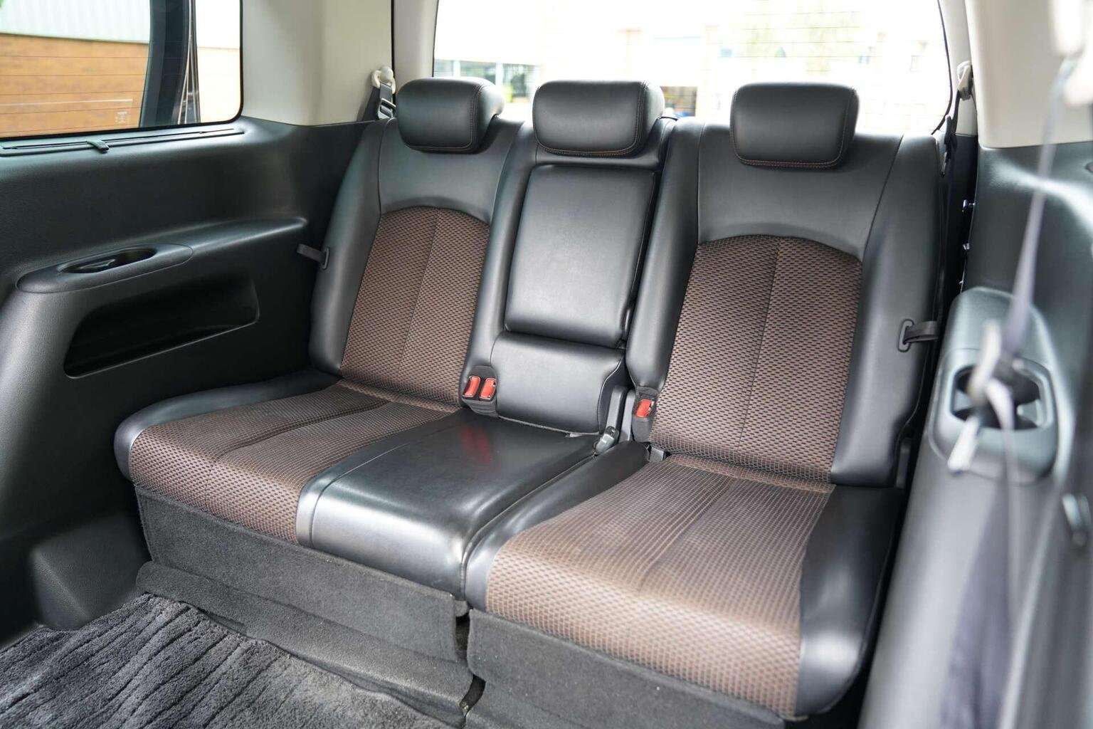 2011 NISSAN ELGRAND 2011 NISSAN ELGRAND