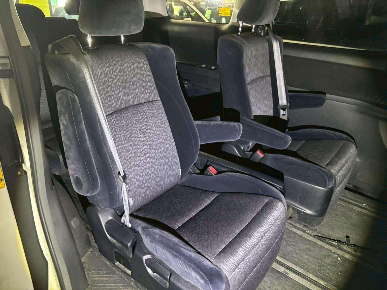 2011 TOYOTA ALPHARD 2011 TOYOTA ALPHARD