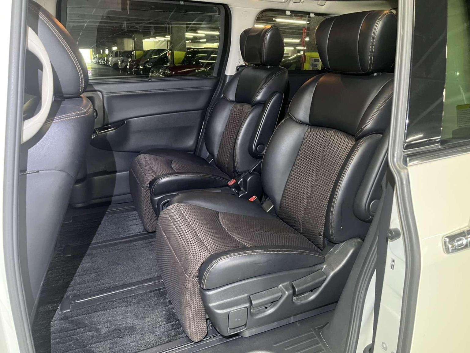 2012 NISSAN ELGRAND 2012 NISSAN ELGRAND