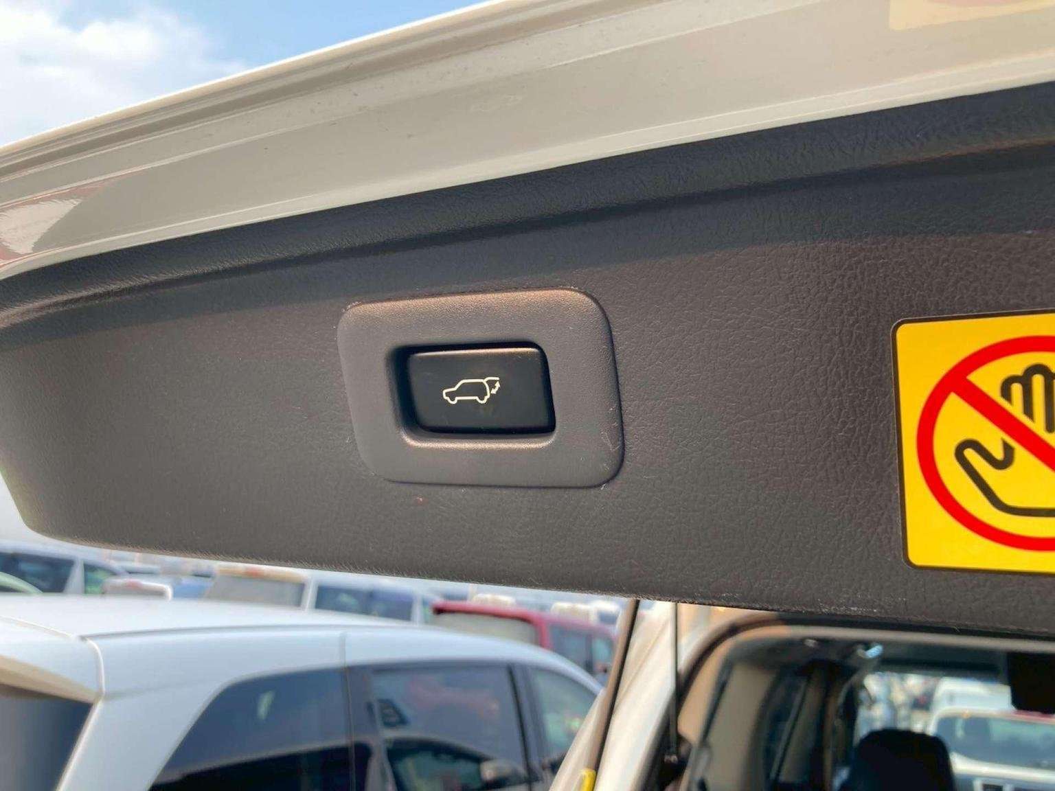 2013 TOYOTA VELLFIRE 2013 TOYOTA VELLFIRE