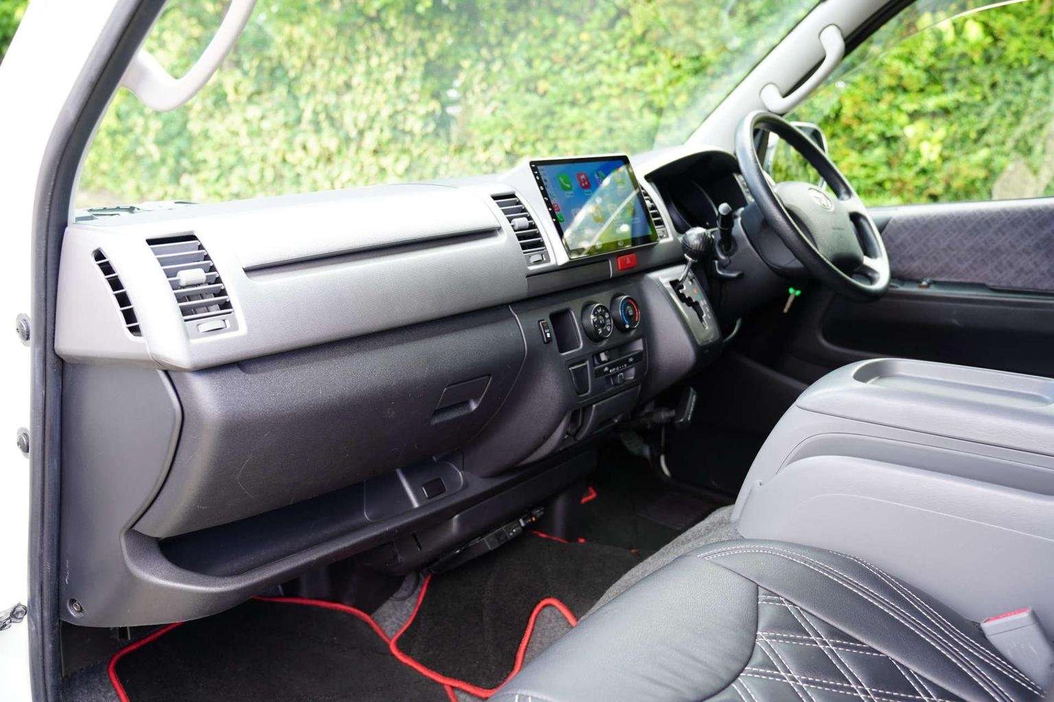 2010 TOYOTA HIACE 2010 TOYOTA HIACE