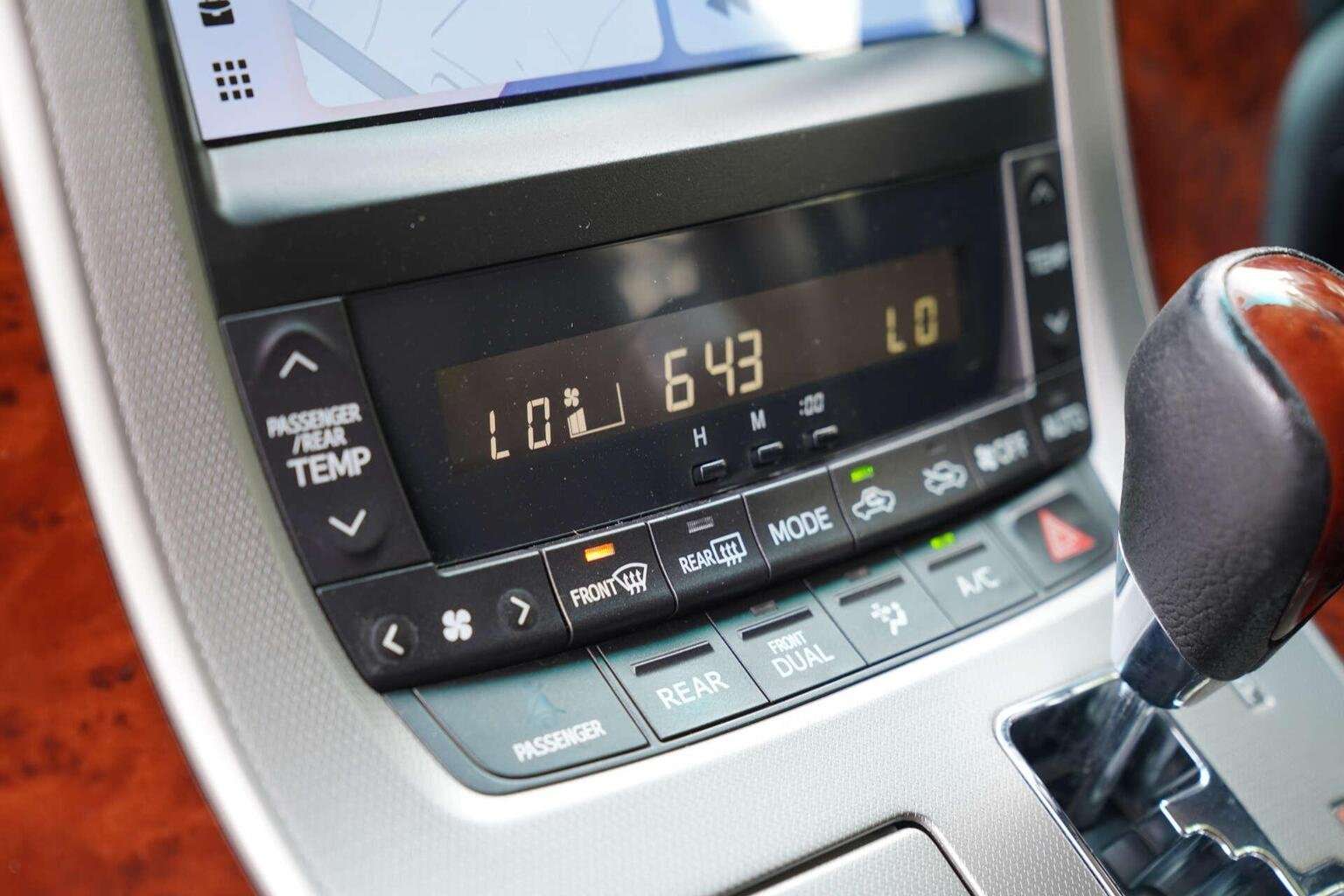 2010 TOYOTA ALPHARD 2010 TOYOTA ALPHARD