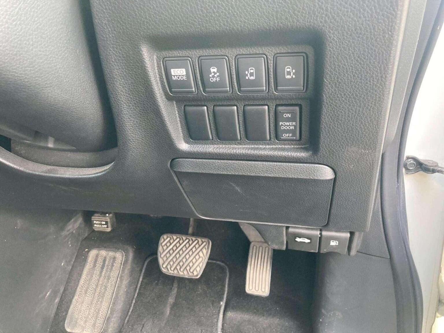 2010 NISSAN ELGRAND 2010 NISSAN ELGRAND