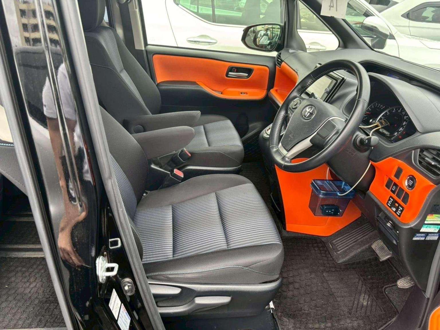 2014 TOYOTA VOXY 2014 TOYOTA VOXY