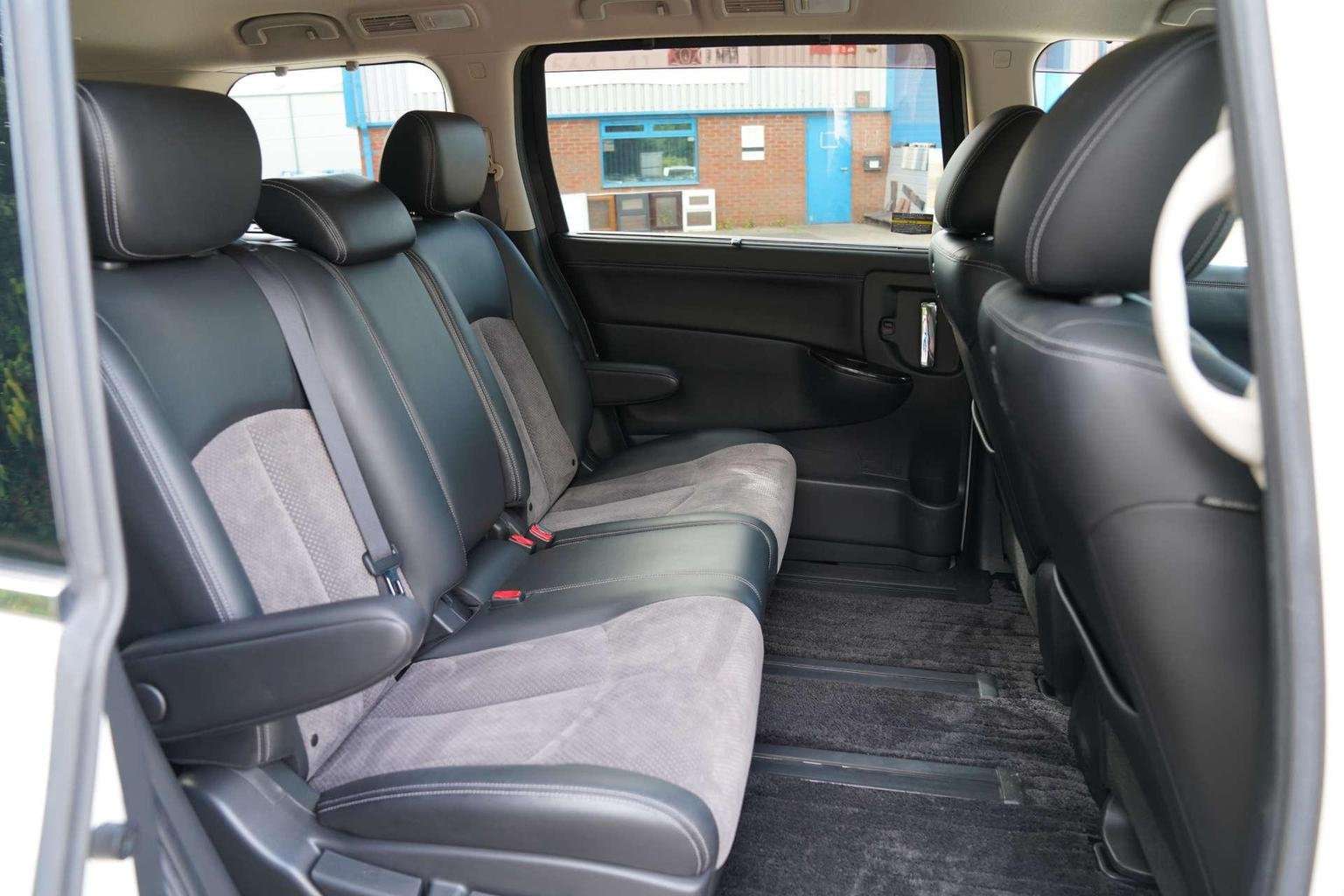 2010 NISSAN ELGRAND 2010 NISSAN ELGRAND