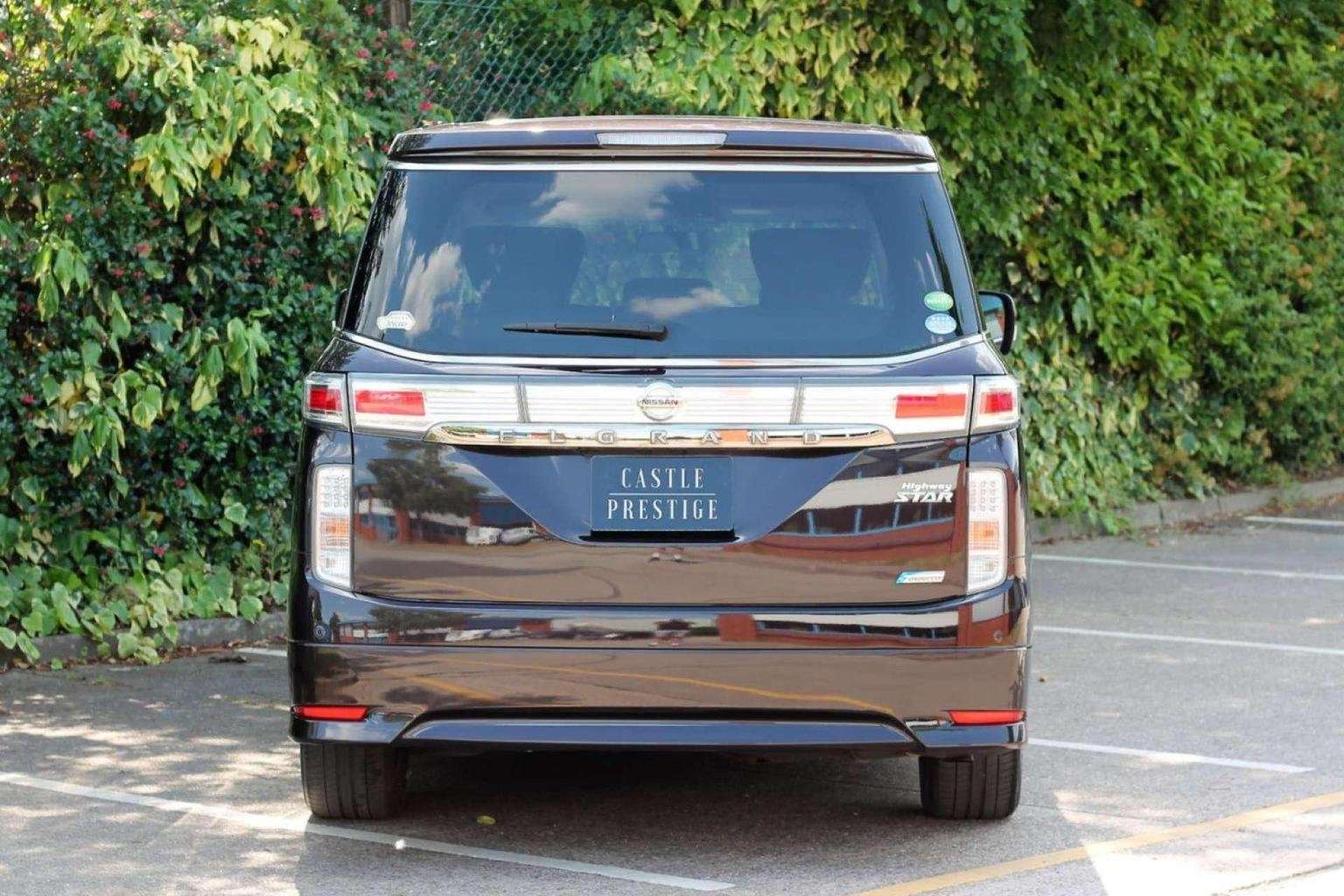 2011 NISSAN ELGRAND 2011 NISSAN ELGRAND