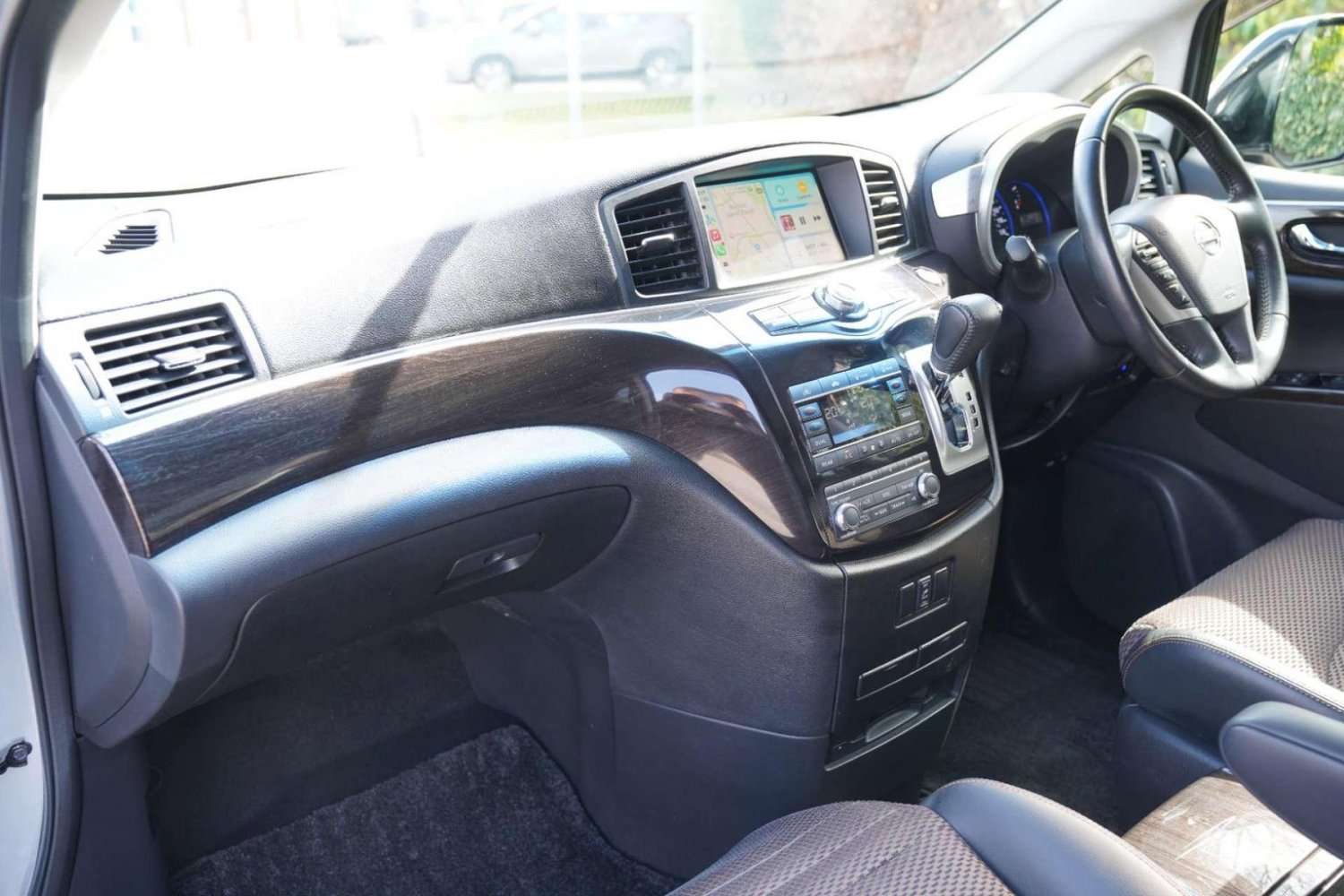 2011 NISSAN ELGRAND 2011 NISSAN ELGRAND