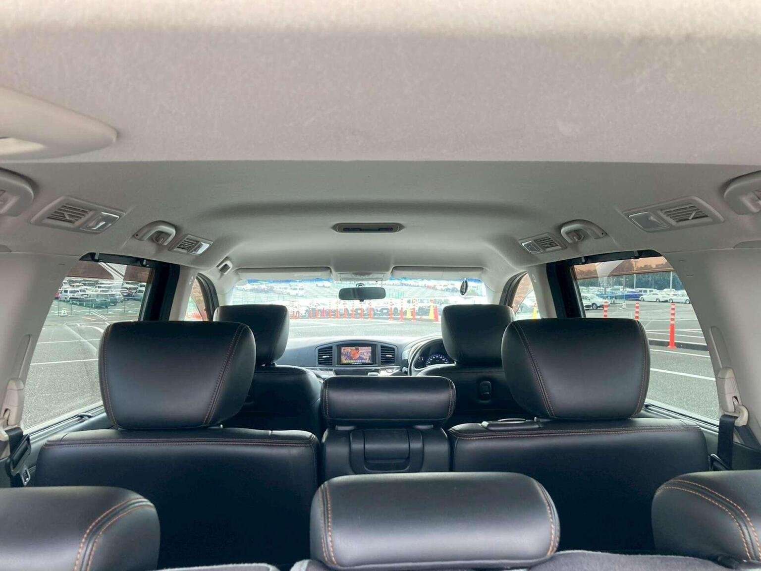 2010 NISSAN ELGRAND 2010 NISSAN ELGRAND