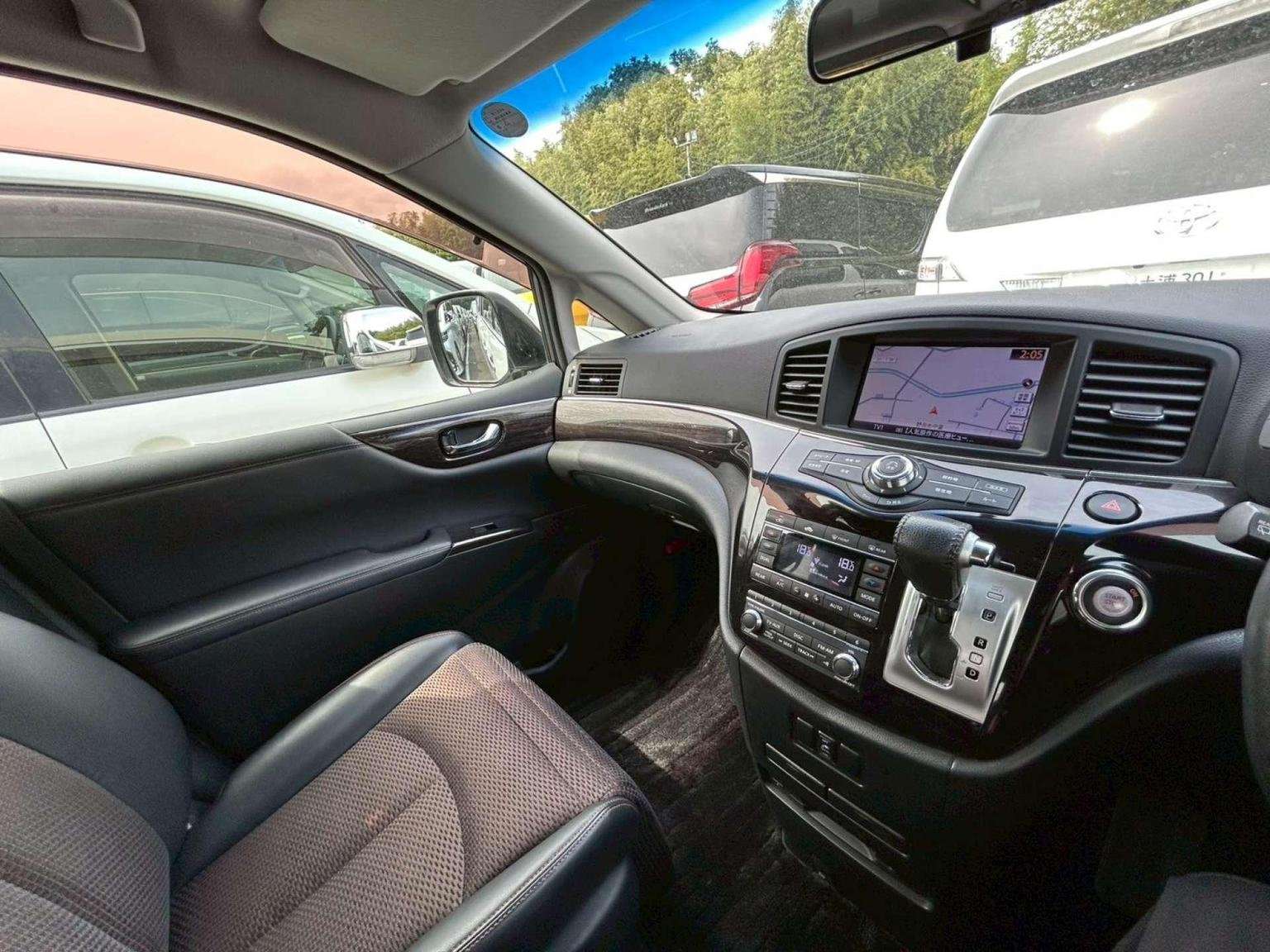 2012 NISSAN ELGRAND 2012 NISSAN ELGRAND