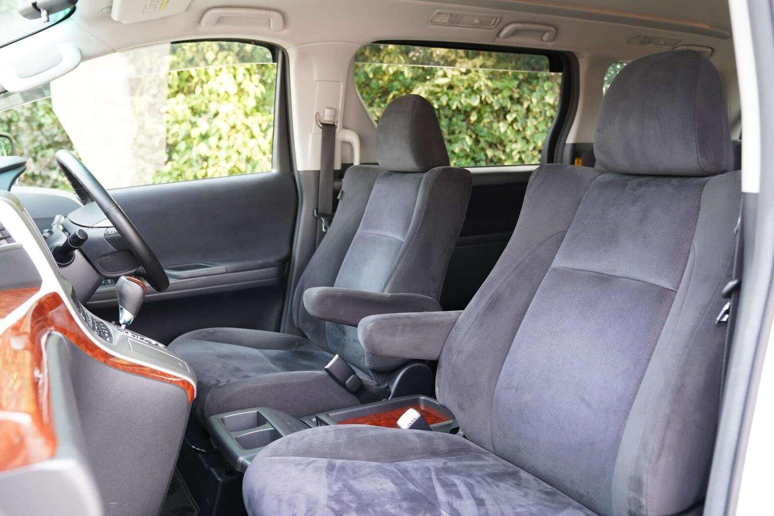 2010 TOYOTA ALPHARD 2010 TOYOTA ALPHARD