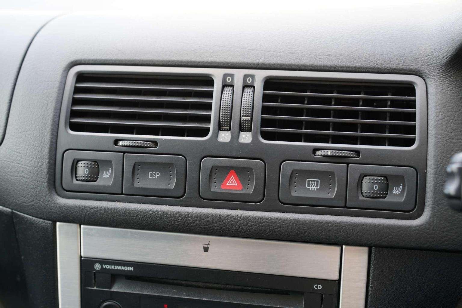 2003 VOLKSWAGEN GOLF 2003 VOLKSWAGEN GOLF