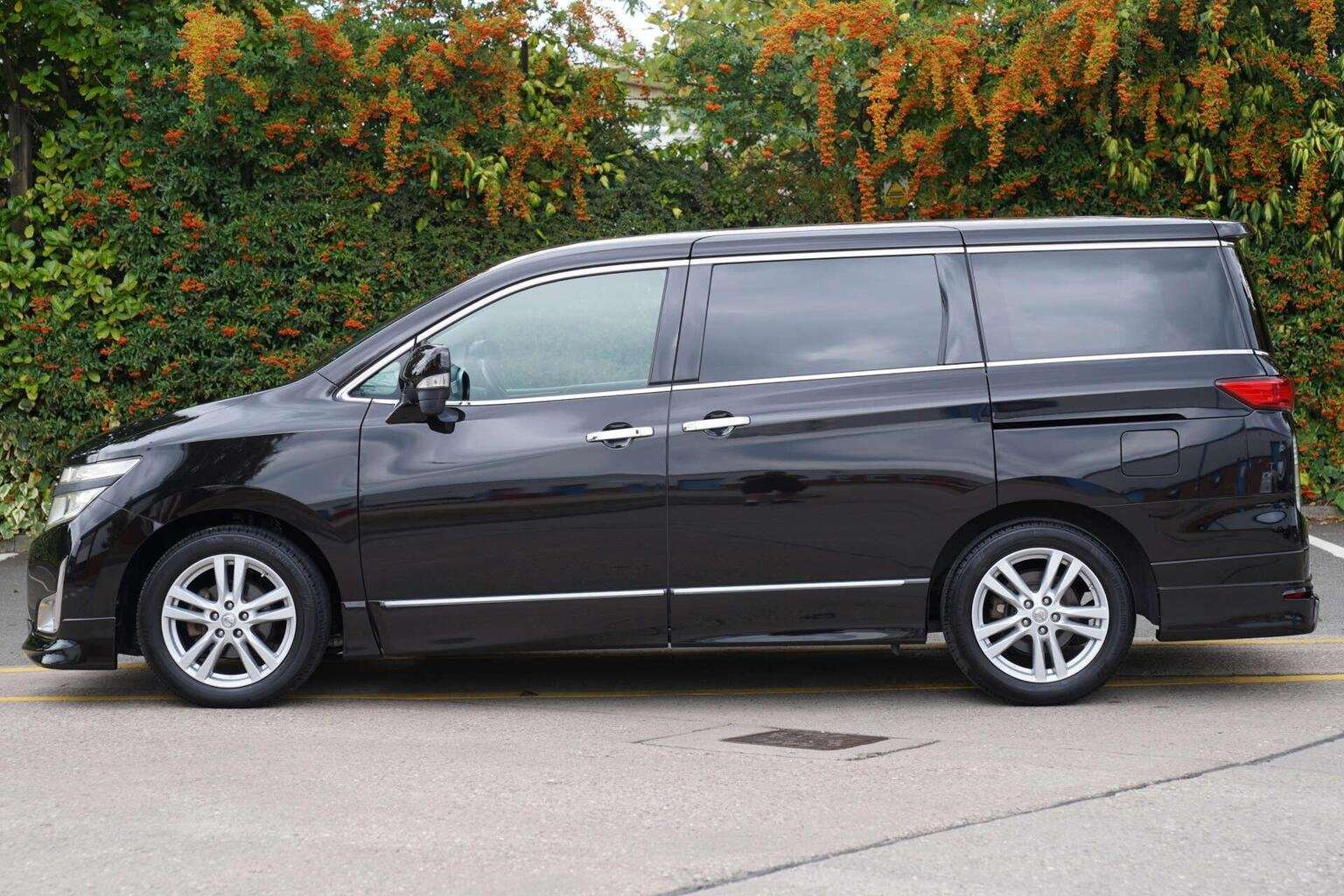2011 NISSAN ELGRAND 2011 NISSAN ELGRAND
