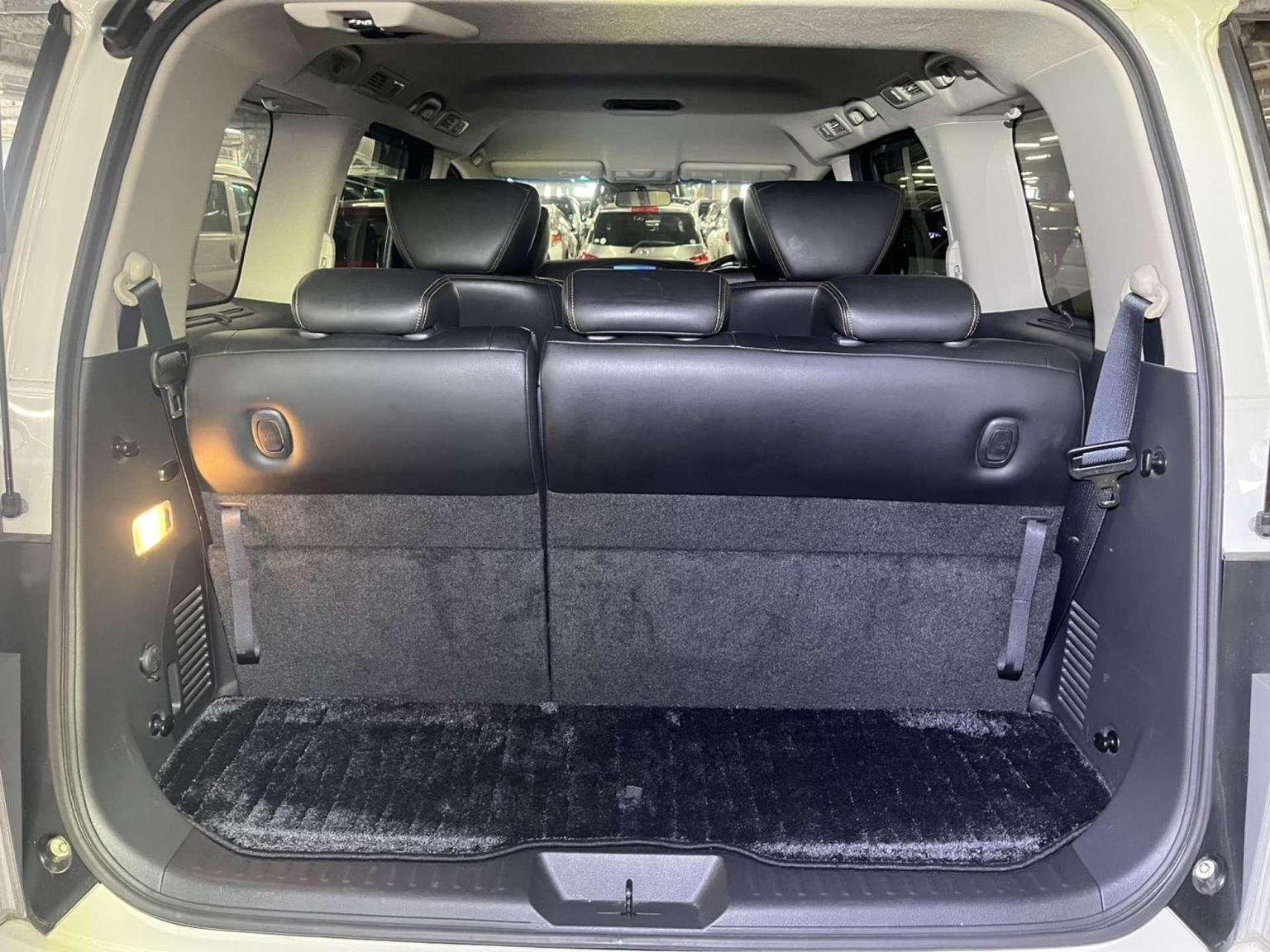 2012 NISSAN ELGRAND 2012 NISSAN ELGRAND