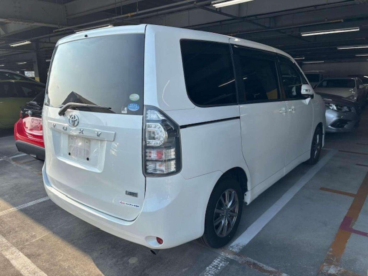 A 2012 TOYOTA VOXY X L EDITION A 2012 TOYOTA VOXY X L EDITION