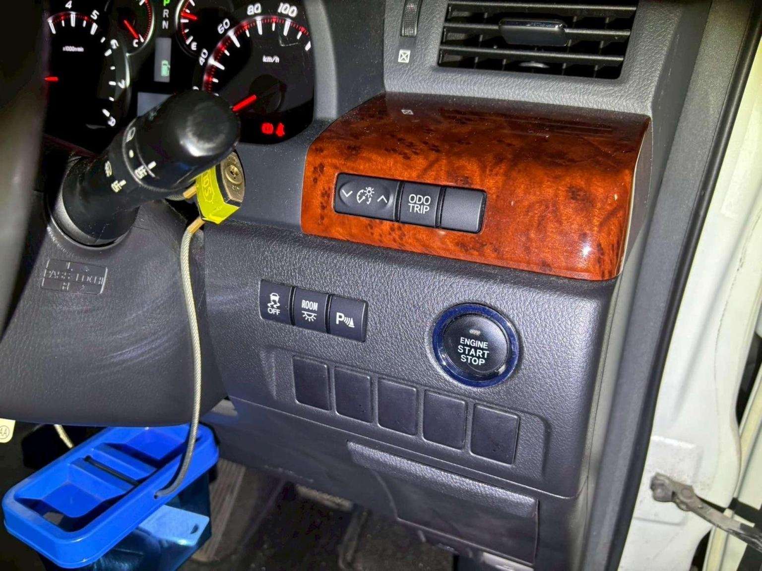 2010 TOYOTA VELLFIRE 2010 TOYOTA VELLFIRE