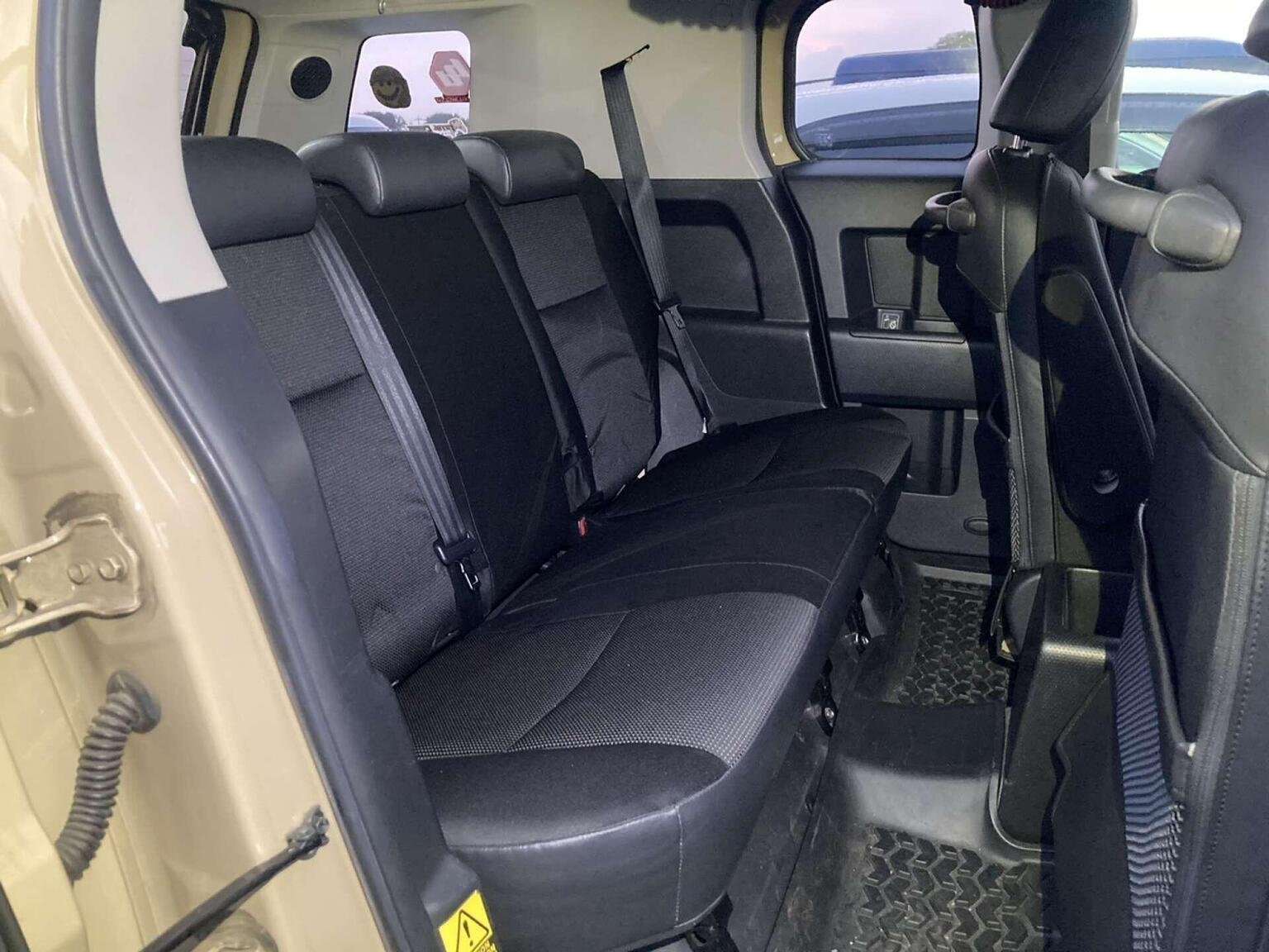 2013 TOYOTA FJ CRUISER 2013 TOYOTA FJ CRUISER