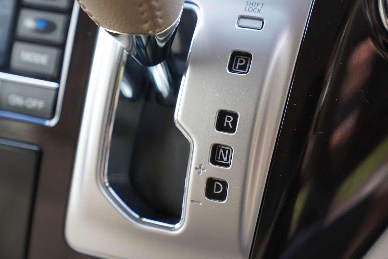 2011 NISSAN ELGRAND 2011 NISSAN ELGRAND