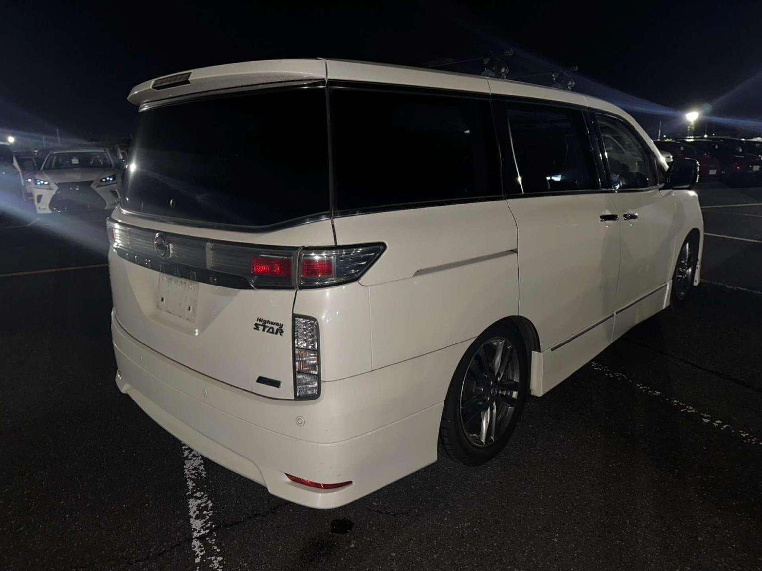 2013 NISSAN ELGRAND 2013 NISSAN ELGRAND