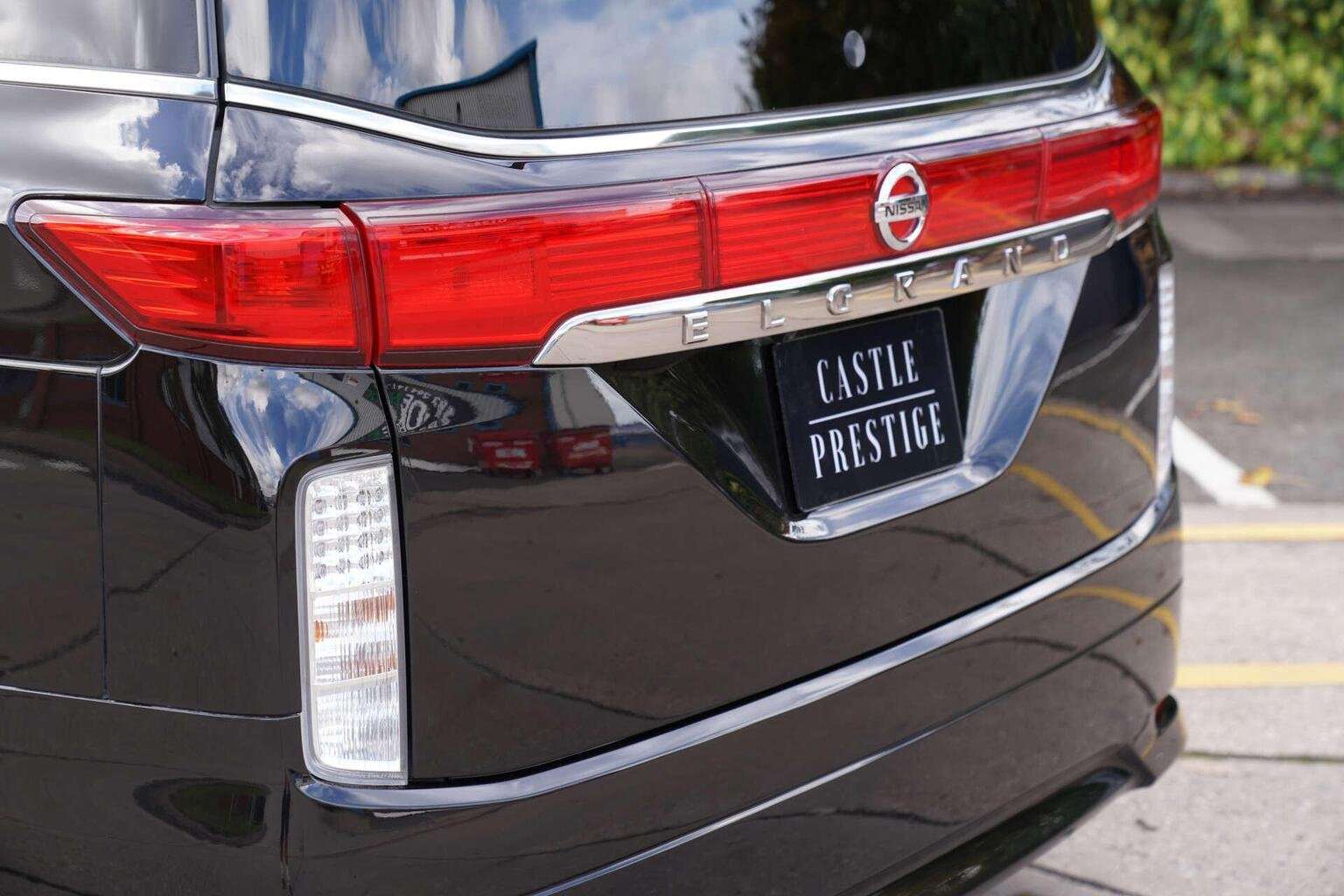 2011 NISSAN ELGRAND 2011 NISSAN ELGRAND