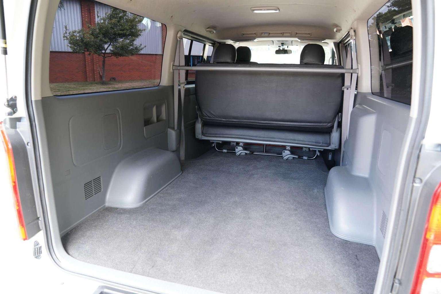 2010 TOYOTA HIACE 2010 TOYOTA HIACE