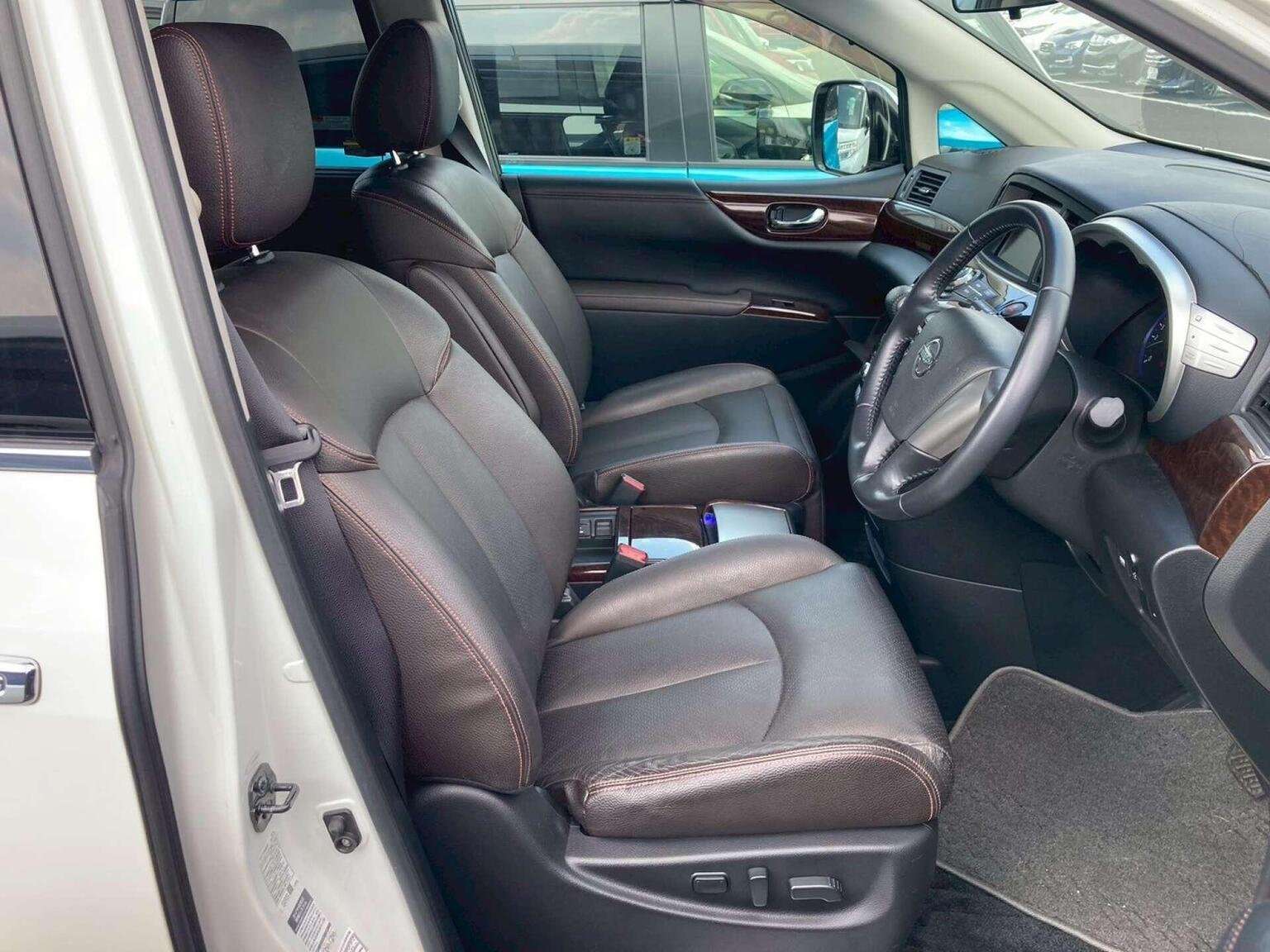 2010 NISSAN ELGRAND 2010 NISSAN ELGRAND