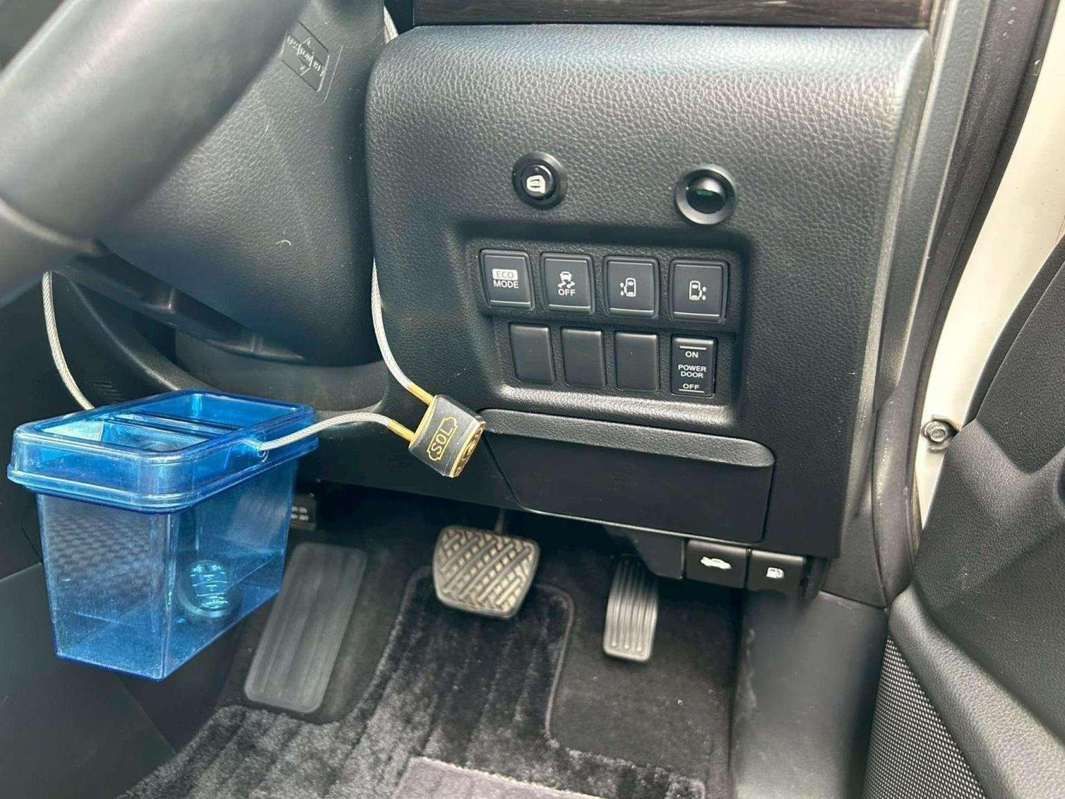 2012 NISSAN ELGRAND 2012 NISSAN ELGRAND