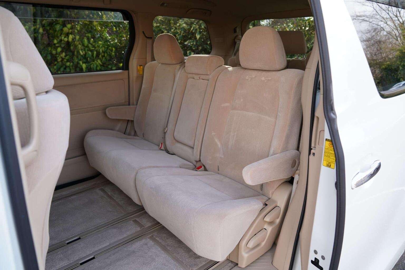 2010 TOYOTA ALPHARD 2010 TOYOTA ALPHARD