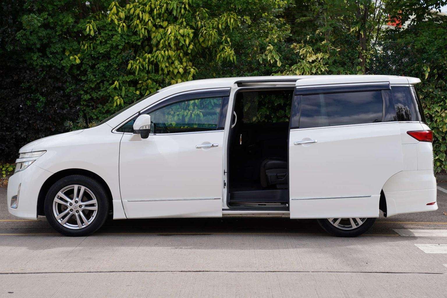 2013 NISSAN ELGRAND 2013 NISSAN ELGRAND