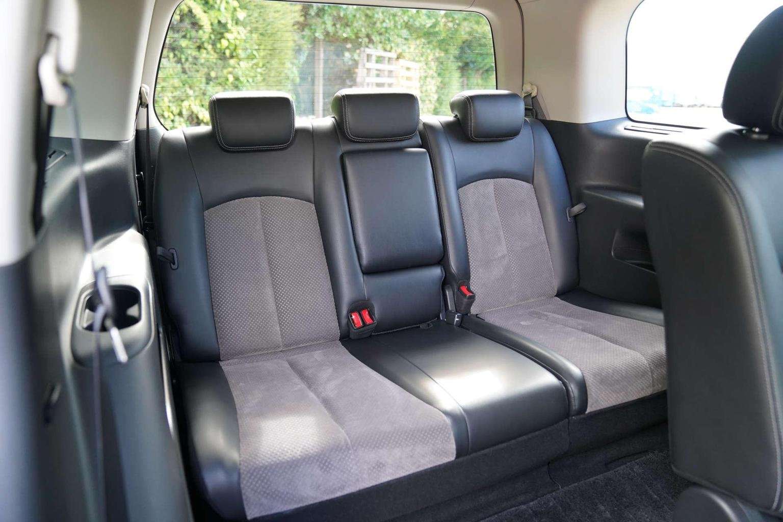 2010 NISSAN ELGRAND 2010 NISSAN ELGRAND