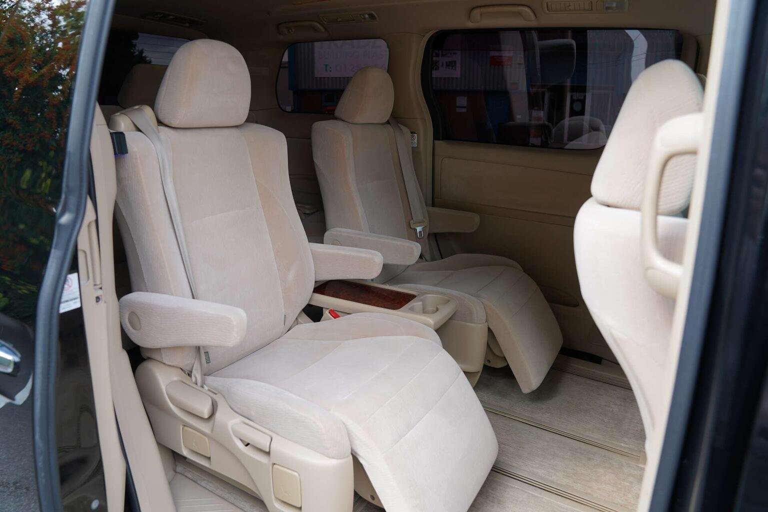 2010 TOYOTA ALPHARD 2010 TOYOTA ALPHARD