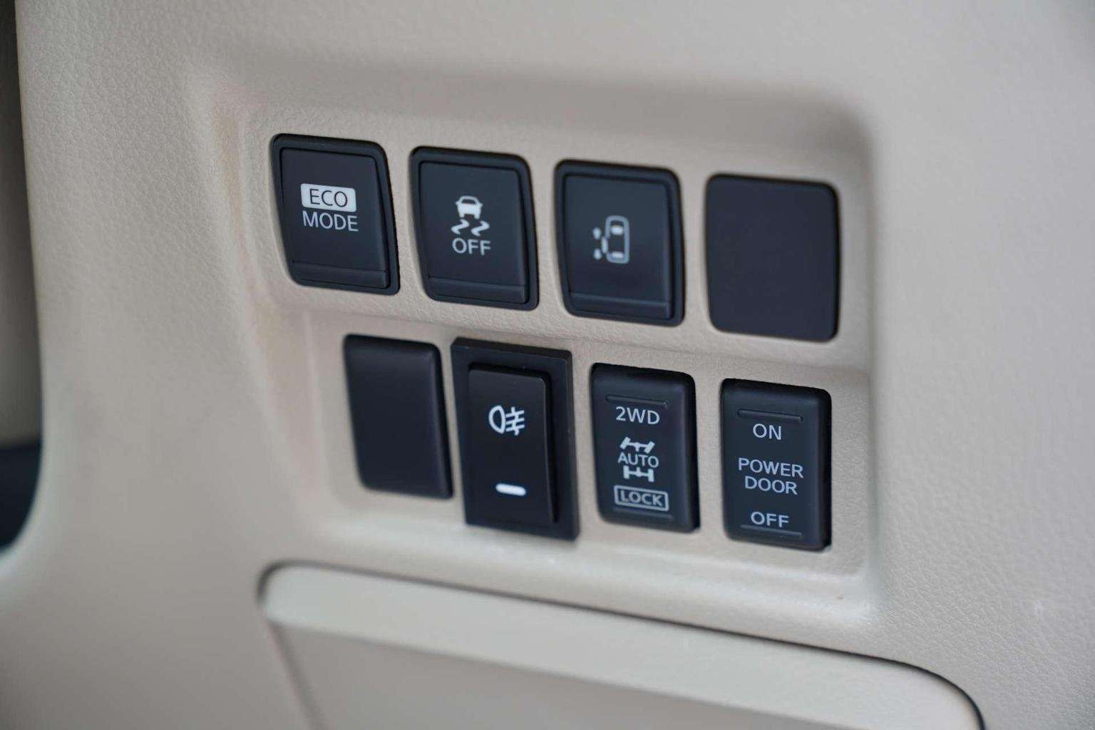 2011 NISSAN ELGRAND 2011 NISSAN ELGRAND