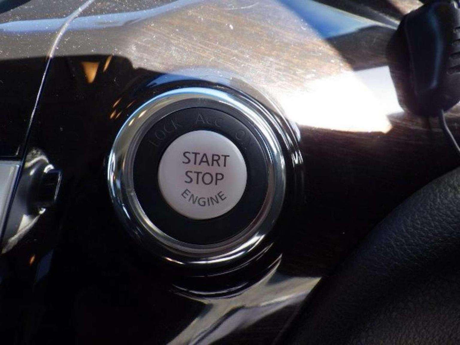 2010 NISSAN ELGRAND 2010 NISSAN ELGRAND