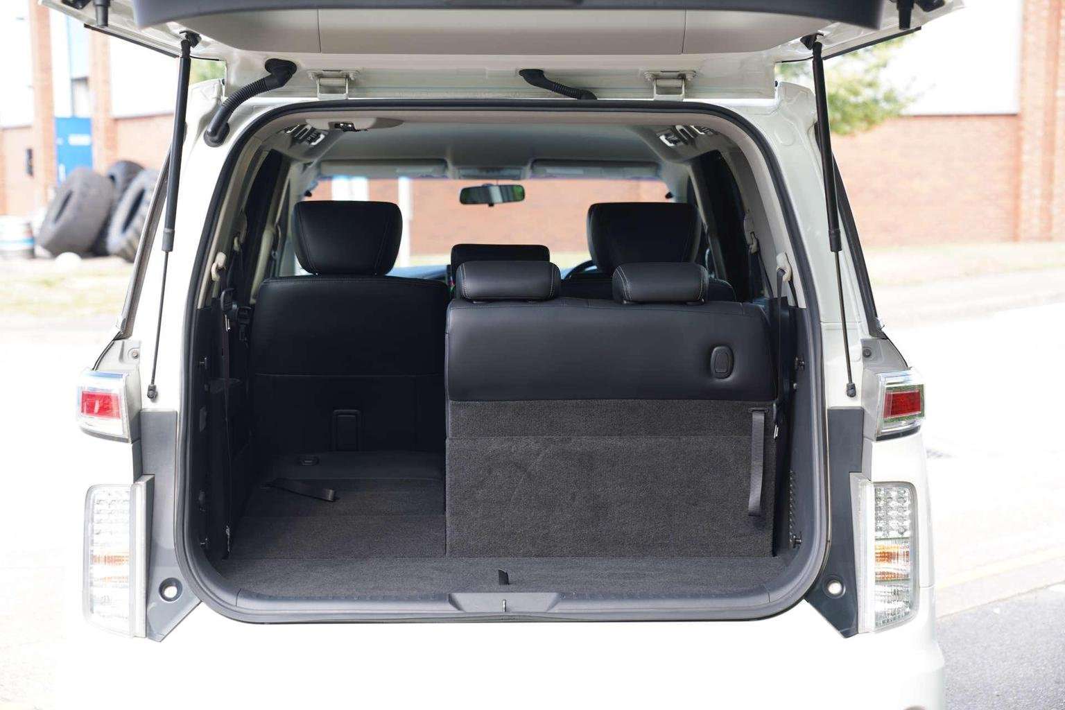 2010 NISSAN ELGRAND 2010 NISSAN ELGRAND