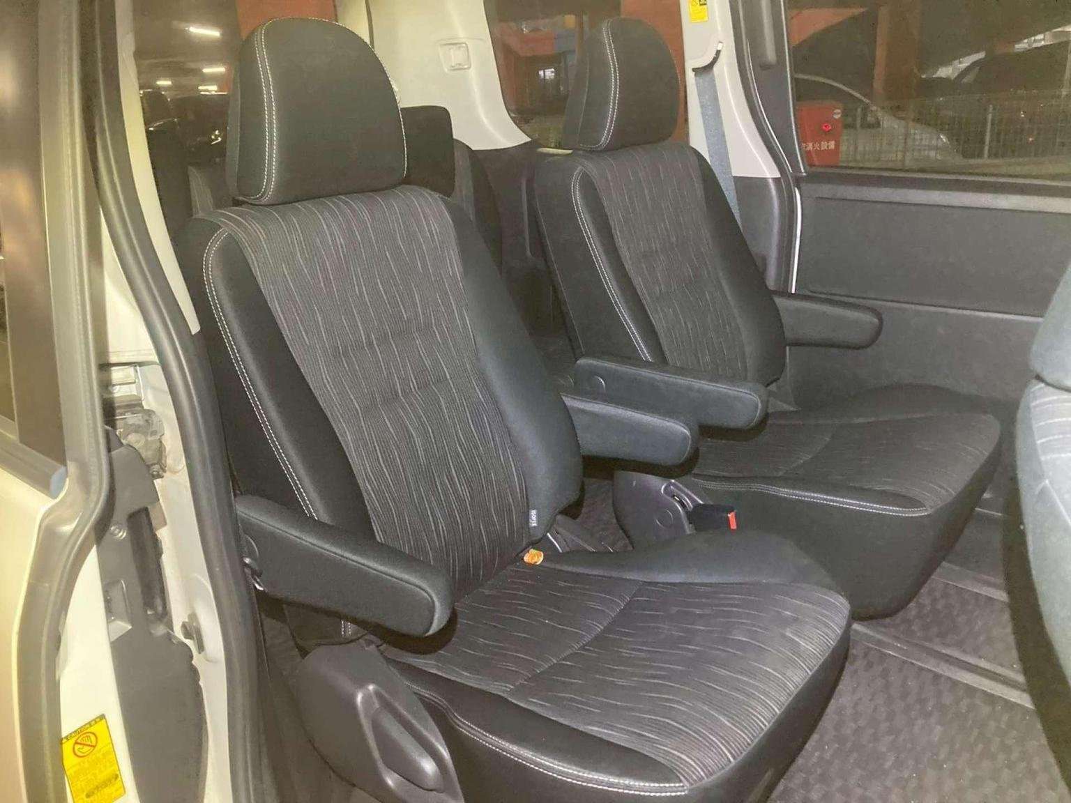 2012 TOYOTA VOXY 2012 TOYOTA VOXY