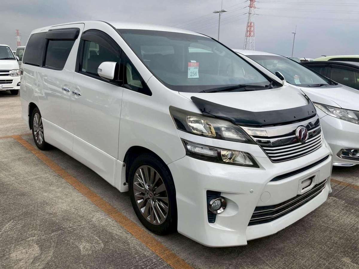 Check out this Toyota Vellfire 2013 Petrol Automatic