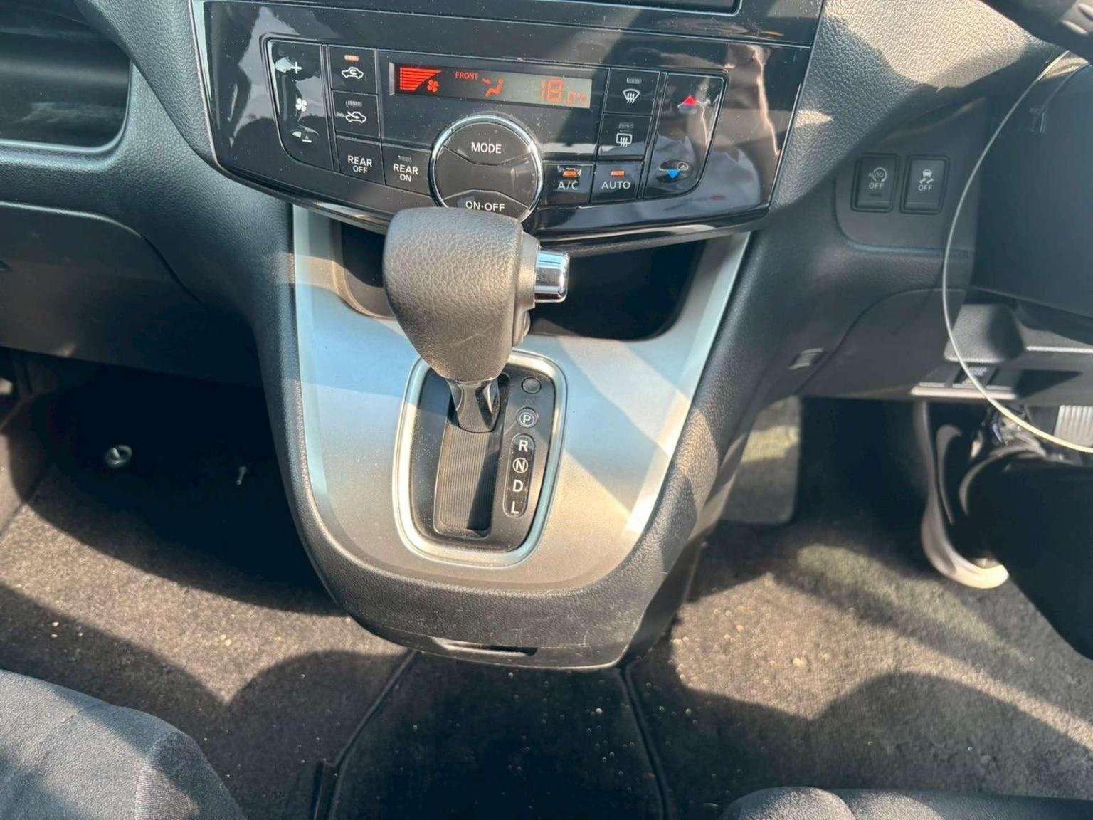 2012 NISSAN SERENA 2012 NISSAN SERENA