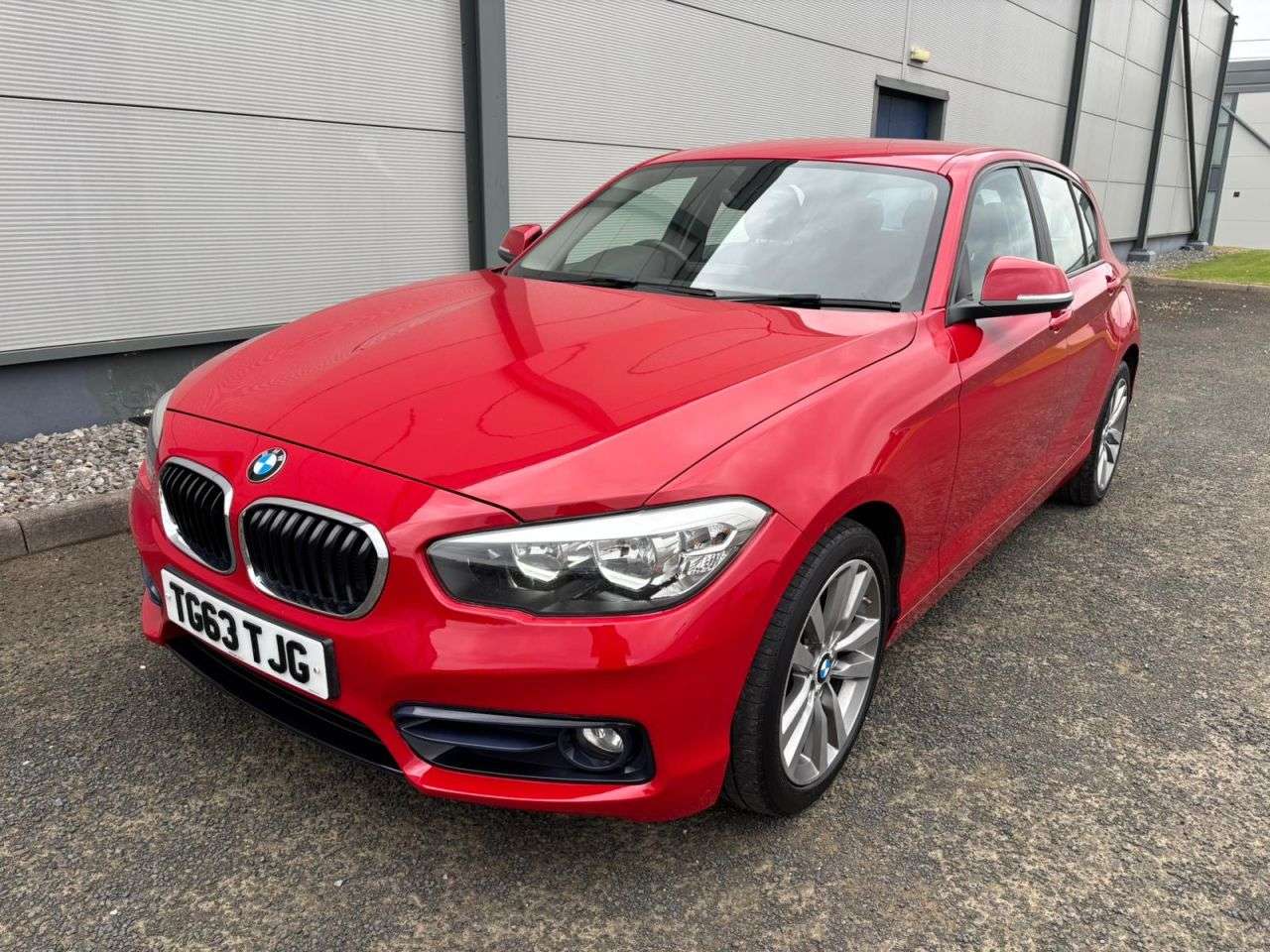 A 2015 BMW 1 SERIES 1.5 116d Sport Hatchback 5dr Diesel Manual Euro 6 (s/s) (116 ps) SAT NAV A 2015 BMW 1 SERIES 1.5 116d Sport Hatchback 5dr Diesel Manual Euro 6 (s/s) (116 ps) SAT NAV